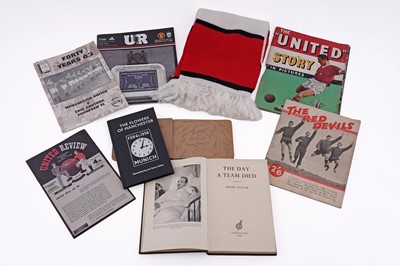 Lot 439 - A collection of Busby Babes and related autographs and ephemera