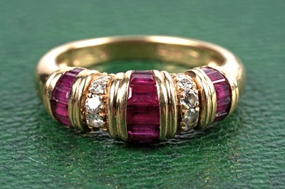 Lot 841 - A ruby and diamond dress ring