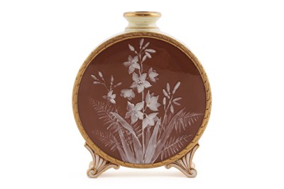 Lot 304 - A 19th Century Grainger & Co Worcester moon flask