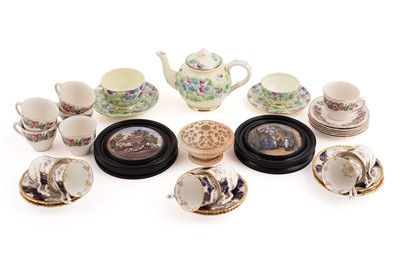 Lot 300 - A selection of 19th Century and later ceramics