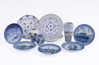 Lot 385 - A collection of Royal Copenhagen ceramics