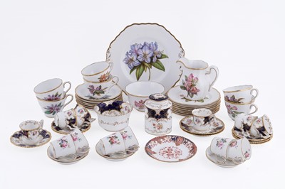 Lot 357 - A Coalport ‘Batwing’ pattern part tea service; and other items