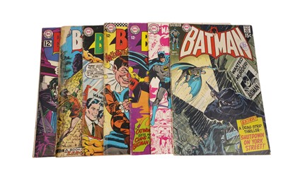 Lot 808 - Batman by DC Comics