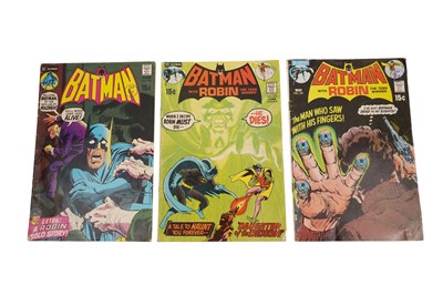 Lot 810 - Batman by DC Comics
