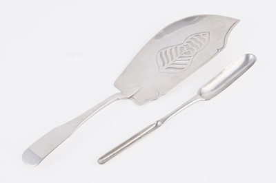 Lot 135 - A Scottish silver fish slice; and a silver marrow scoop