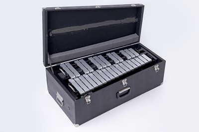 Lot 186 - A Majestic Percussion glockenspiel marching bells