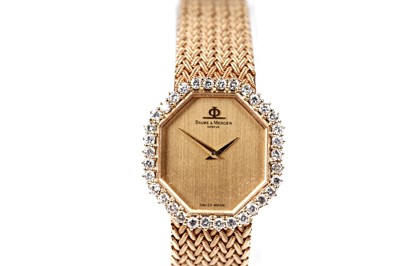 Lot 442 - Baume & Mercier, Geneve: an 18ct yellow gold cased lady's cocktail watch