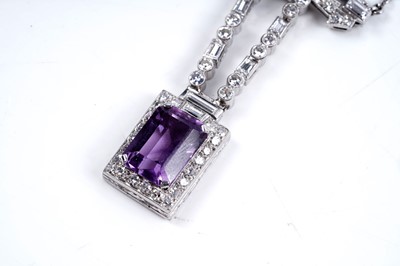 Lot 827 - An Art Deco amethyst and diamond necklace