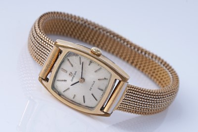 Lot 146 - A lady's Omega De Ville wristwatch