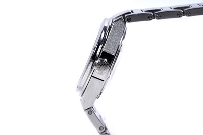 Lot 617 - IWC: a stainless steel cased midsized automatic wristwatch