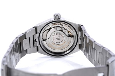 Lot 617 - IWC: a stainless steel cased midsized automatic wristwatch