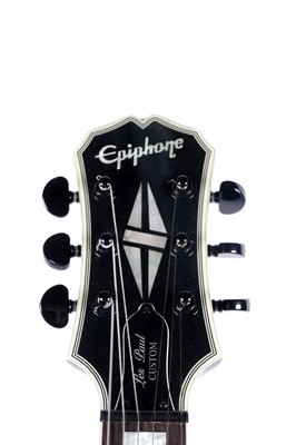 Lot 120 - An Epiphone Les Paul Custom