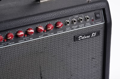 Lot 186 - A Fender Deluxe 85 guitar amplifier