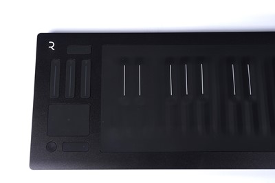 Lot 212 - A Roli Seaboard Rise 2 MPE midi keyboard controller