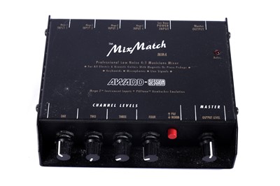 Lot 197 - A selection of pedals and accessories