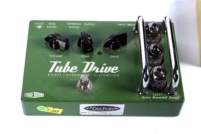 Lot 197 - A selection of pedals and accessories