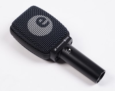 Lot 203 - An Aston Stealth microphone; and a Sennheiser e906 microphone