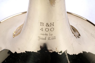 Lot 10 - A Boosey and Hawkes 400 French horn with case