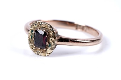 Lot 7 - A 19th Century garnet ring