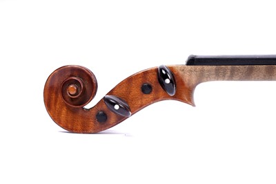 Lot 30 - A Thomas Craig violin