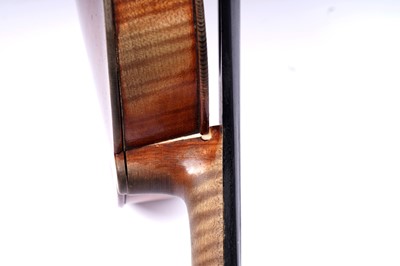 Lot 30 - A Thomas Craig violin