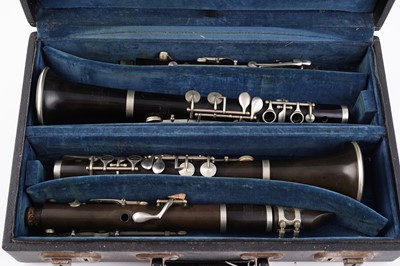 Lot 4 - A pair of Hawkes clarinets