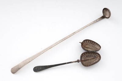 Lot 477 - A George V silver ladle; and a patent “TEAETTE” tea infuser spoon