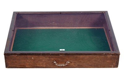 Lot 10 - An early 20th Century oak tabletop display cabinet