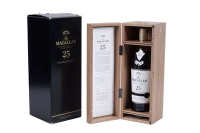 Lot 564 - The Macallan 25 Year Old Highland Single Malt Scotch Whisky