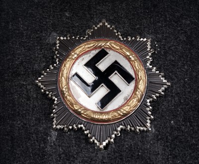 Lot 968 - German WWII War Order of the German Cross, Gold Grade, by C F Zimmerman