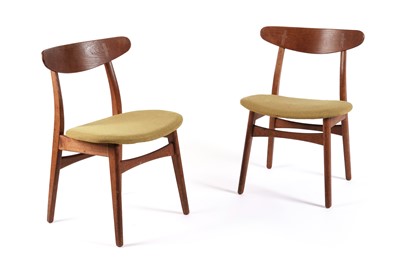 Lot 29 - Hans Wegner for Carl Hansen & Sons: a pair of teak mid-20th Century ‘CH 30’ dining chairs