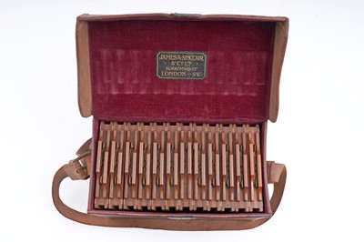 Lot 386 - A collection of three Edwardian plate cameras