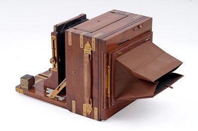 Lot 386 - A collection of three Edwardian plate cameras