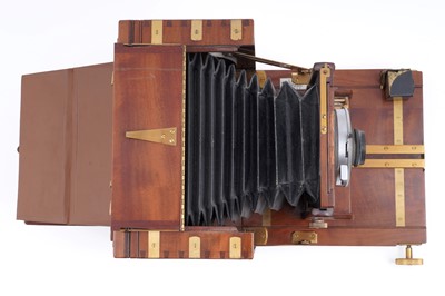 Lot 386 - A collection of three Edwardian plate cameras