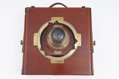 Lot 386 - A collection of three Edwardian plate cameras