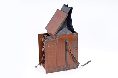 Lot 386 - A collection of three Edwardian plate cameras