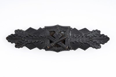 Lot 784 - A German Second World War Army or Waffen-SS Close Combat clasp