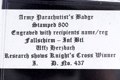 Lot 790 - A German Second World War Paratrooper's badge