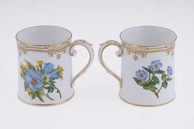 Lot 425 - A collection of Spode ‘Stafford Flowers’ tea and dinner china
