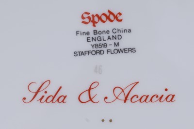 Lot 425 - A collection of Spode ‘Stafford Flowers’ tea and dinner china