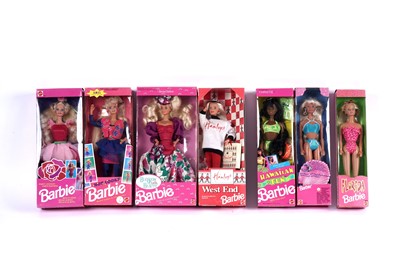 Lot 485 - A large collection of boxed Mattel Barbie and friends figures