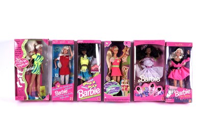 Lot 485 - A large collection of boxed Mattel Barbie and friends figures