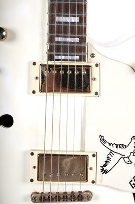 Lot 90 - A Gretsch-style guitar