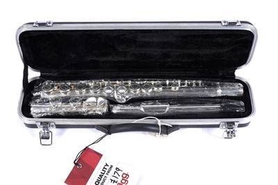 Lot 2 - A Yamaha flute; and a Stagg flute