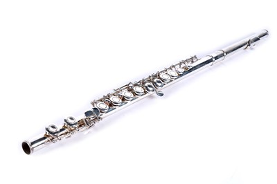 Lot 2 - A Yamaha flute; and a Stagg flute