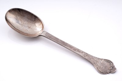 Lot 302 - A James II silver lace-back trefid spoon