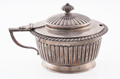 Lot 178 - A George IV silver mustard pot