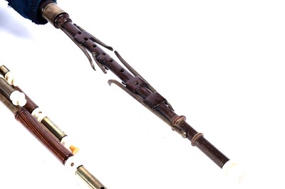 Lot 18 - A set of Northumbrian small pipes
