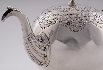 Lot 520 - A rare George II Scottish provincial silver teapot