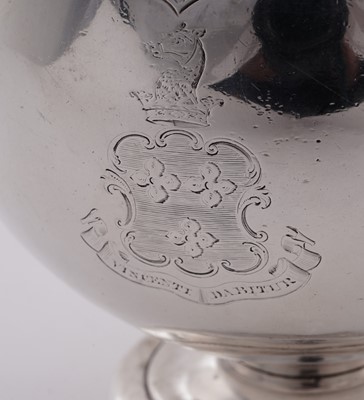 Lot 520 - A rare George II Scottish provincial silver teapot